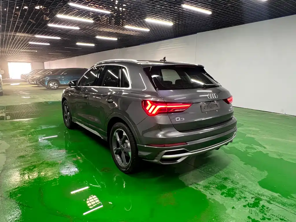 Audi Q3 2022 — фото 31