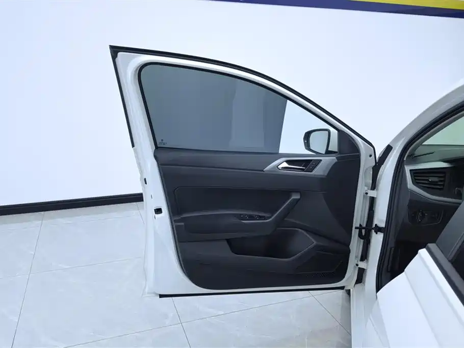 Volkswagen Polo 2021