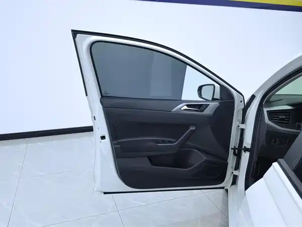 Volkswagen Polo 2021
