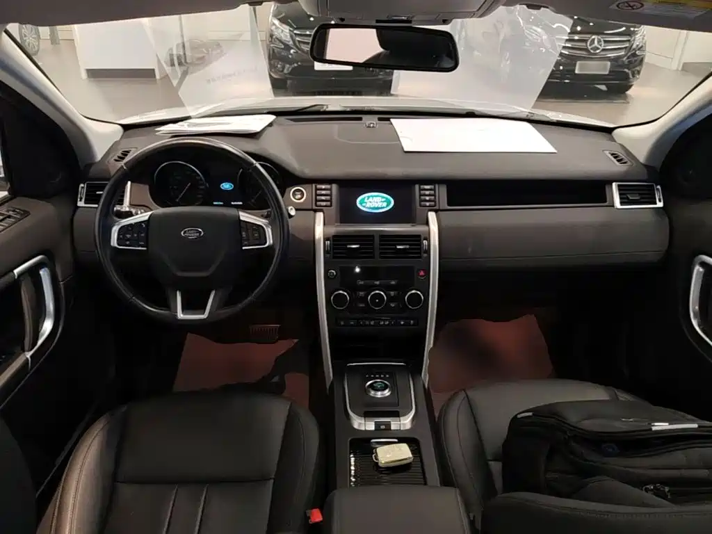 Land Rover Discovery Sport 2019 — фото 14