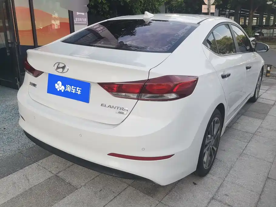 Hyundai Celesta 2017 — фото 3