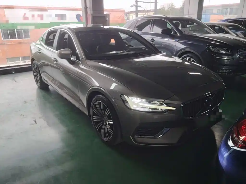 Volvo S60 PHEV 2021