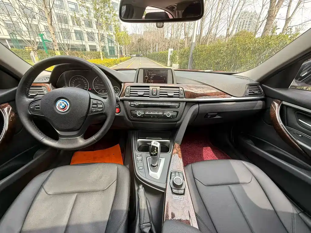 BMW 3 Series 2013 — фото 8