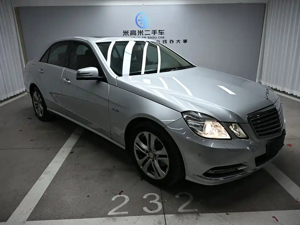 Mercedes-Benz E-Class 2010 — фото 3