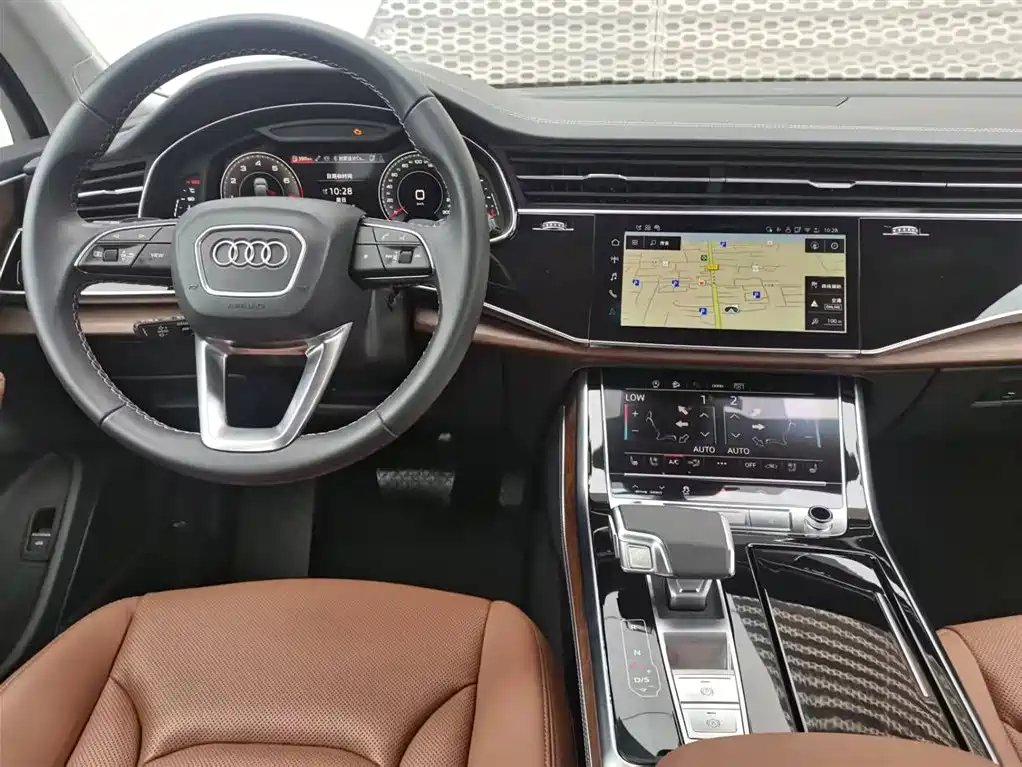 Audi Q7 2025 — фото 16