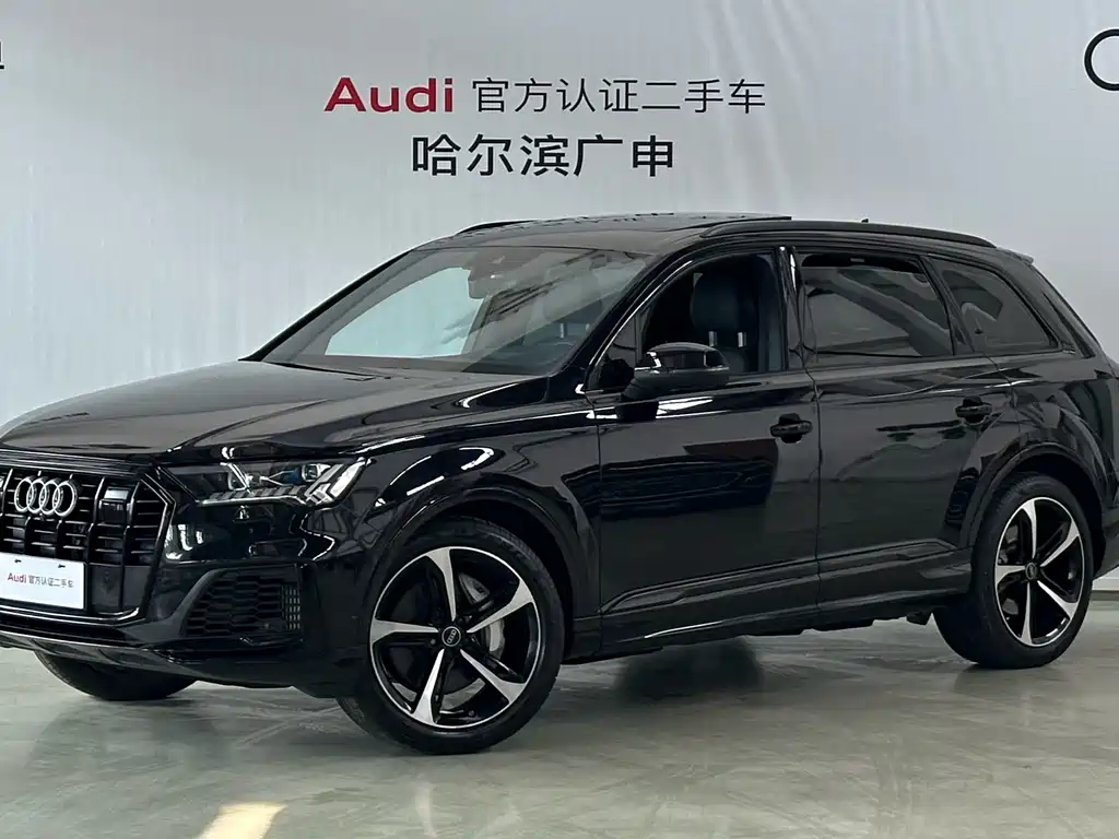 Audi Q7 2021 — фото 1
