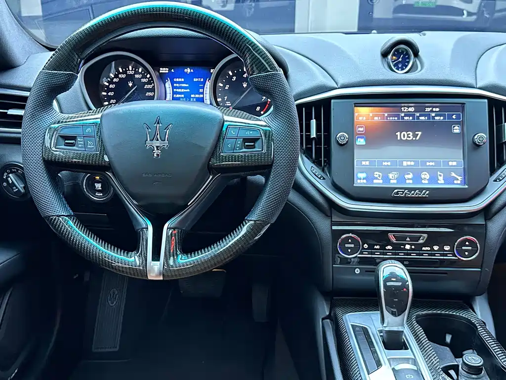 Maserati Ghibli 2016 — фото 13