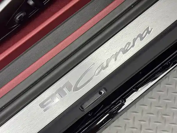 Porsche 911 2023