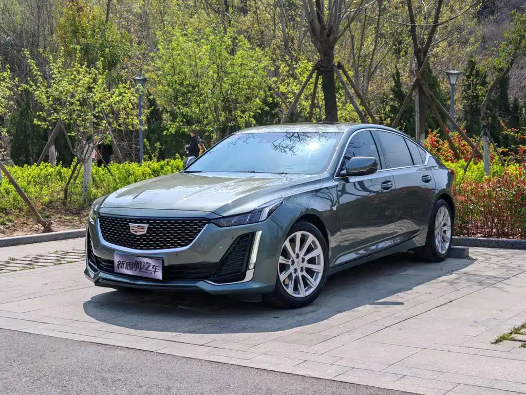 Cadillac CT5 2022 — фото 1