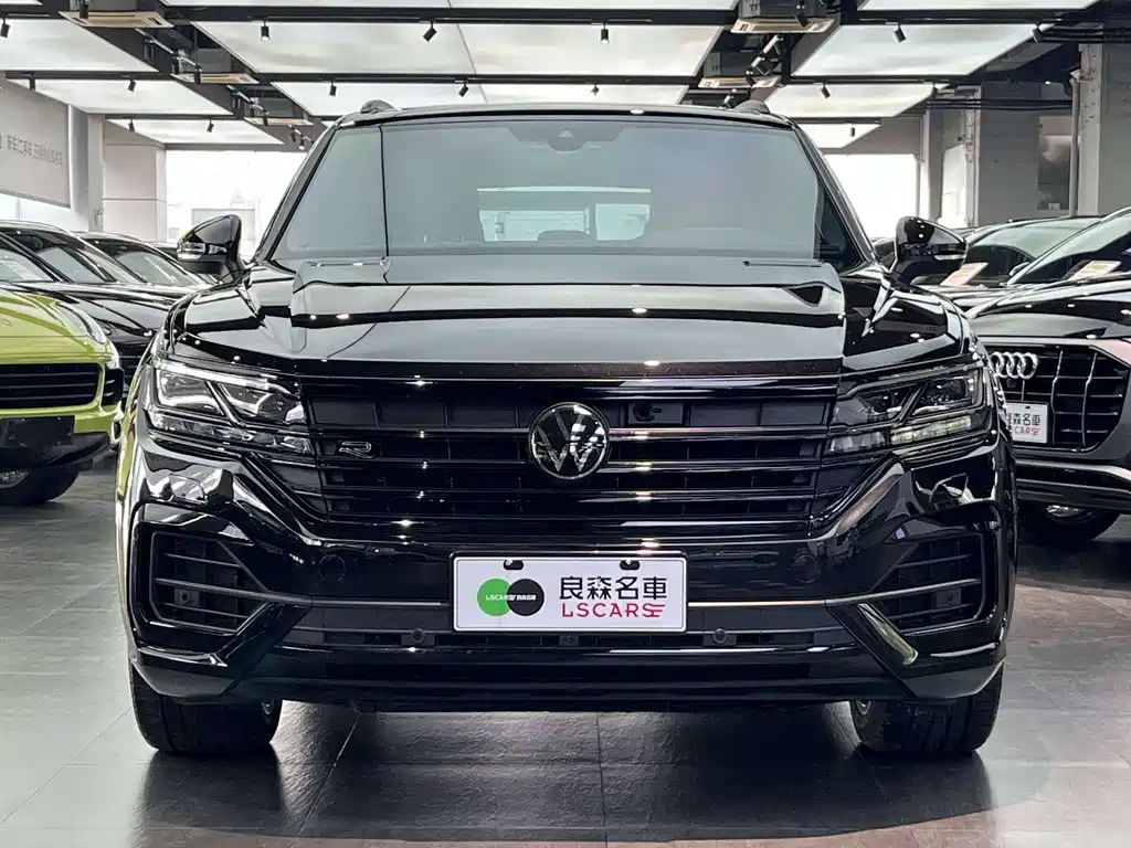 Volkswagen Touareg 2022 — фото 2
