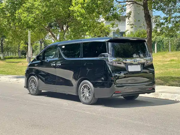 Toyota Vellfire 2021