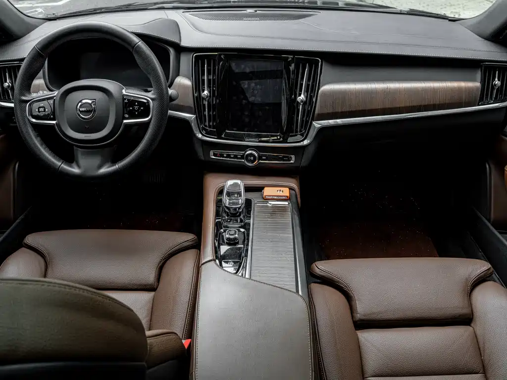 Volvo S90 2023 — фото 12