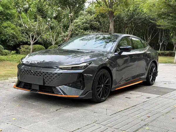 Changan UNI-V 2024