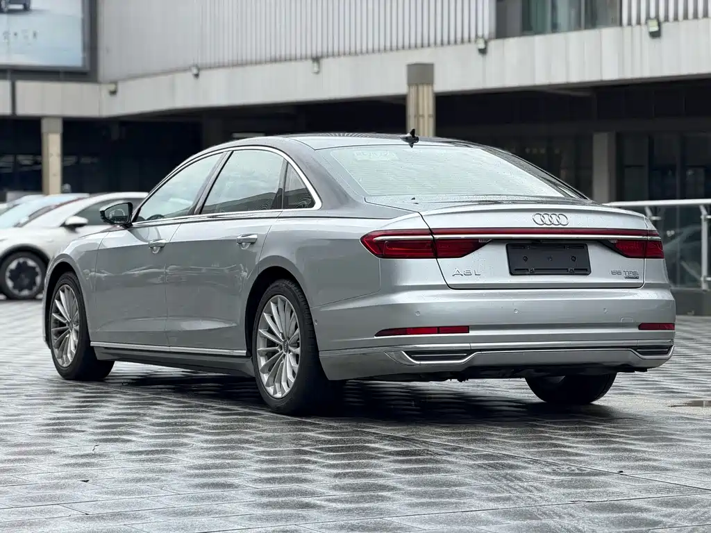 Audi A8 2019