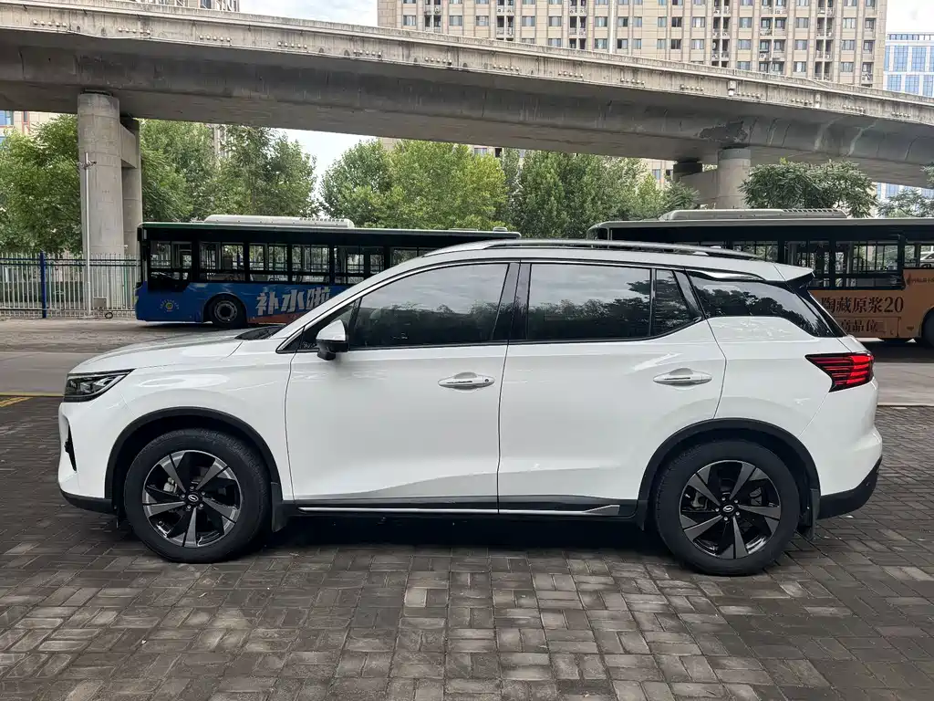 GAC Trumpchi GS4 2022 — фото 6