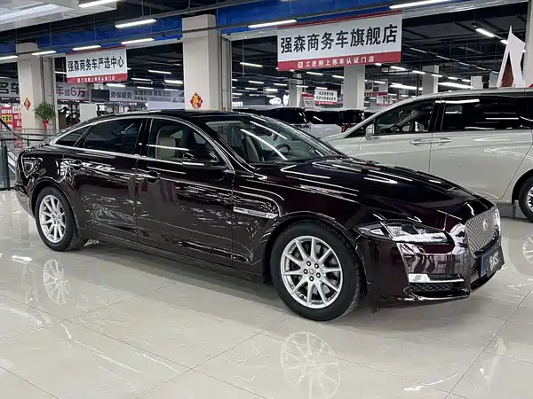 Jaguar XJ 2016