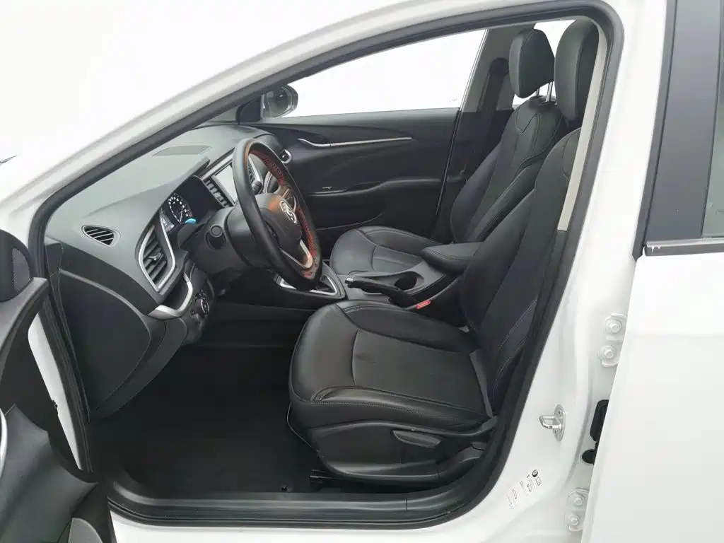 Buick Excelle GT 2021 — фото 10