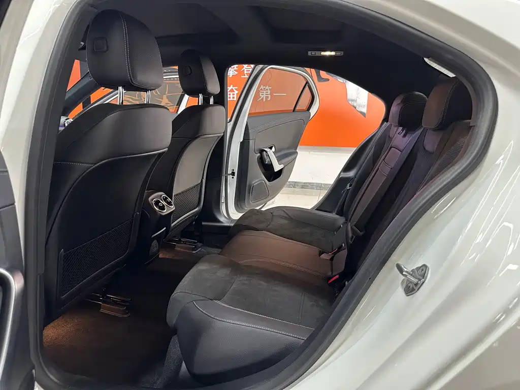 Mercedes-Benz A-Class 2023 — фото 8
