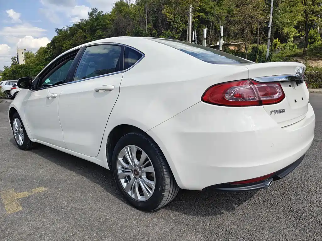 Fiat Viaggio 2016 — фото 9