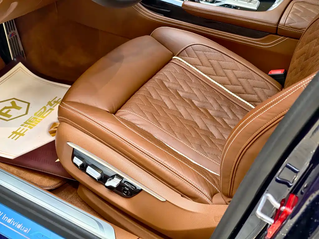 BMW 7 Series 2020 — фото 6