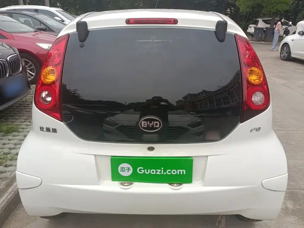 BYD F0 2015