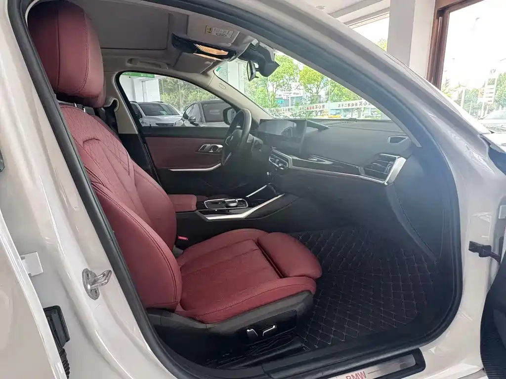 BMW i3 2024