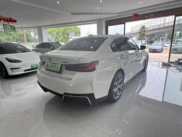 BMW i3 2024