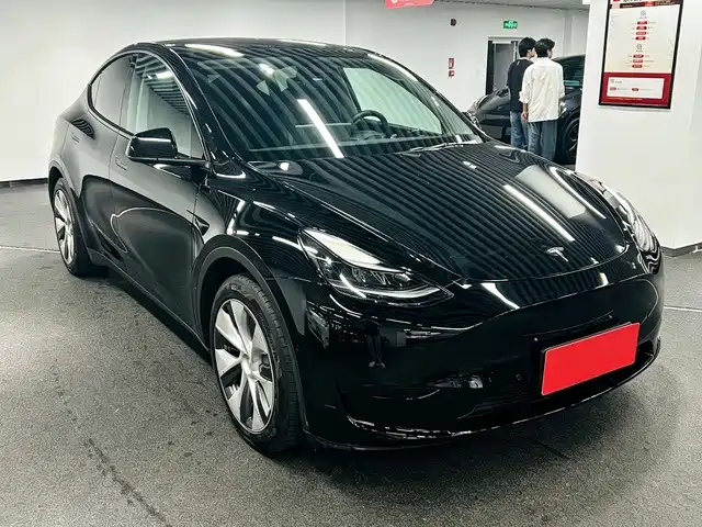 Tesla Model Y 2022 — фото 3