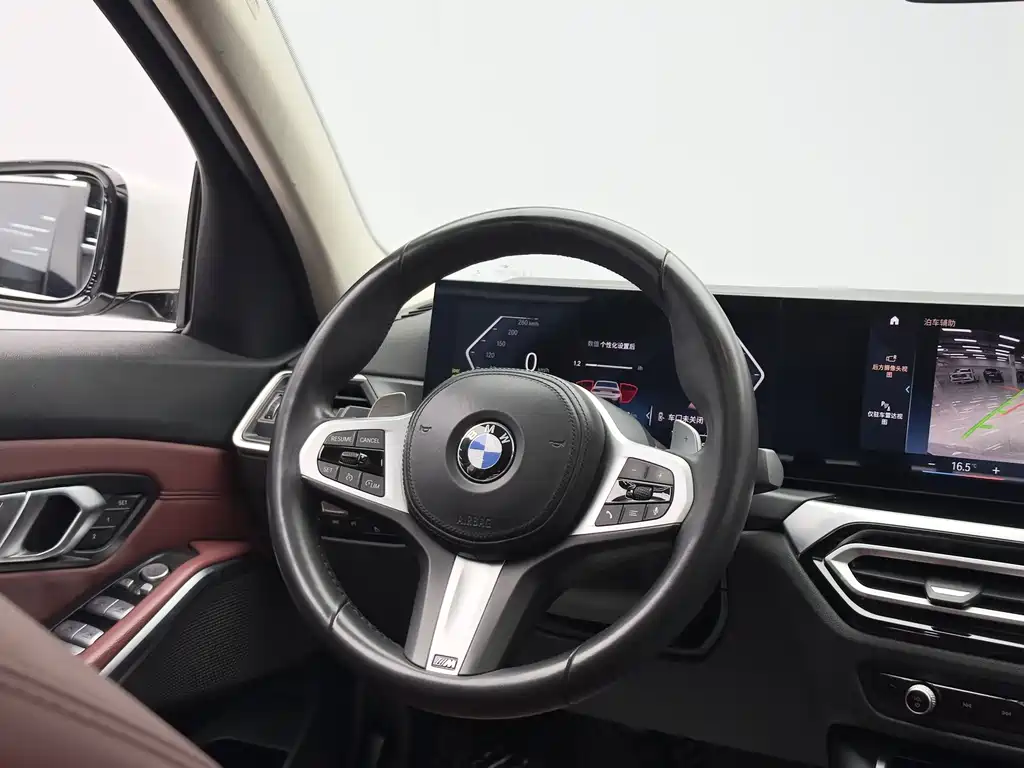 BMW 3 Series 2023 — фото 16