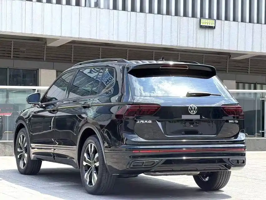 Volkswagen Tiguan L 2022