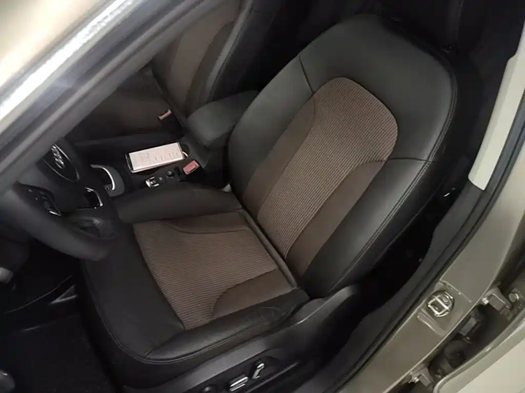 Audi Q3 2018 — фото 15