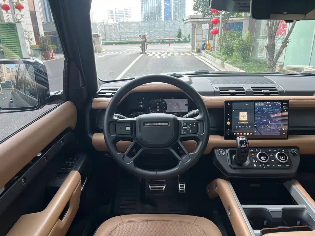 Land Rover Defender 2025 — фото 9