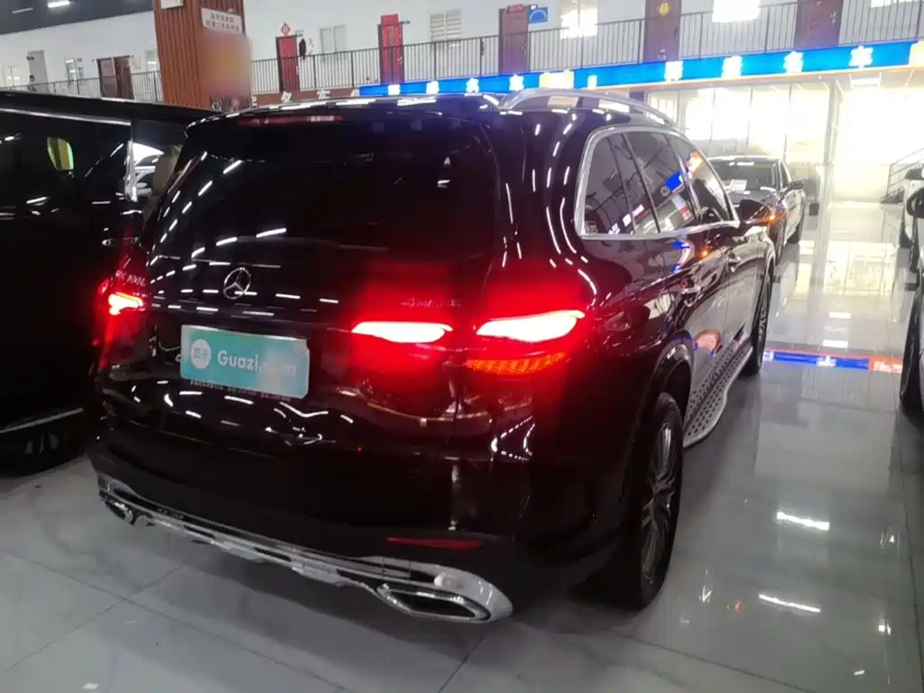 Mercedes-Benz GLC 2023