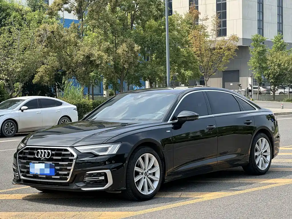 Audi A6L 2023 — фото 1