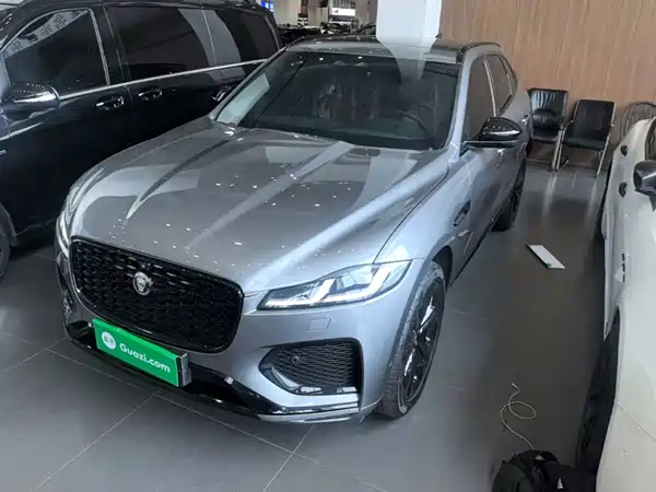 Jaguar F-PACE 2024