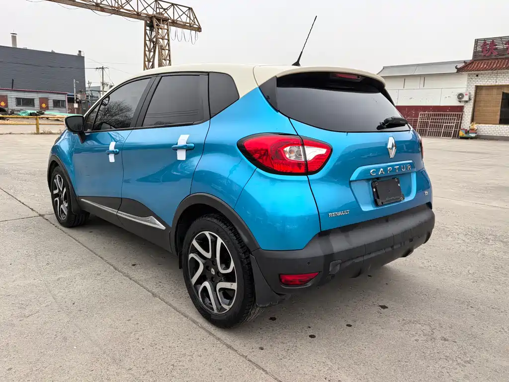Renault Captur 2016 — фото 5