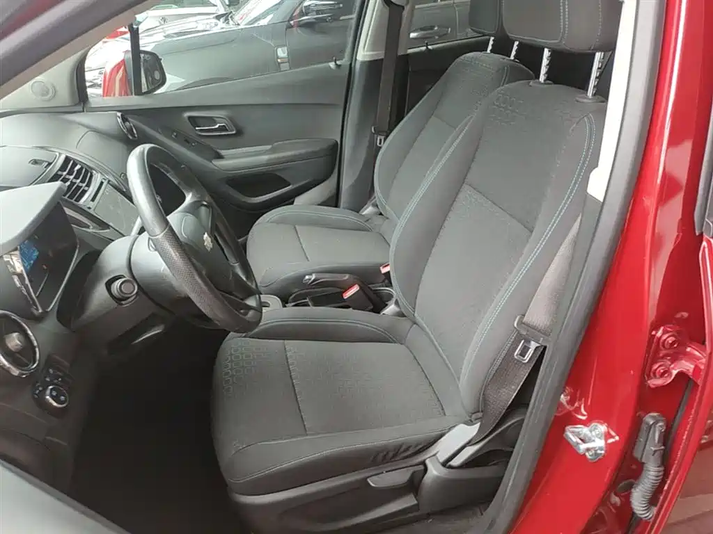 Chevrolet Trax 2016 — фото 15