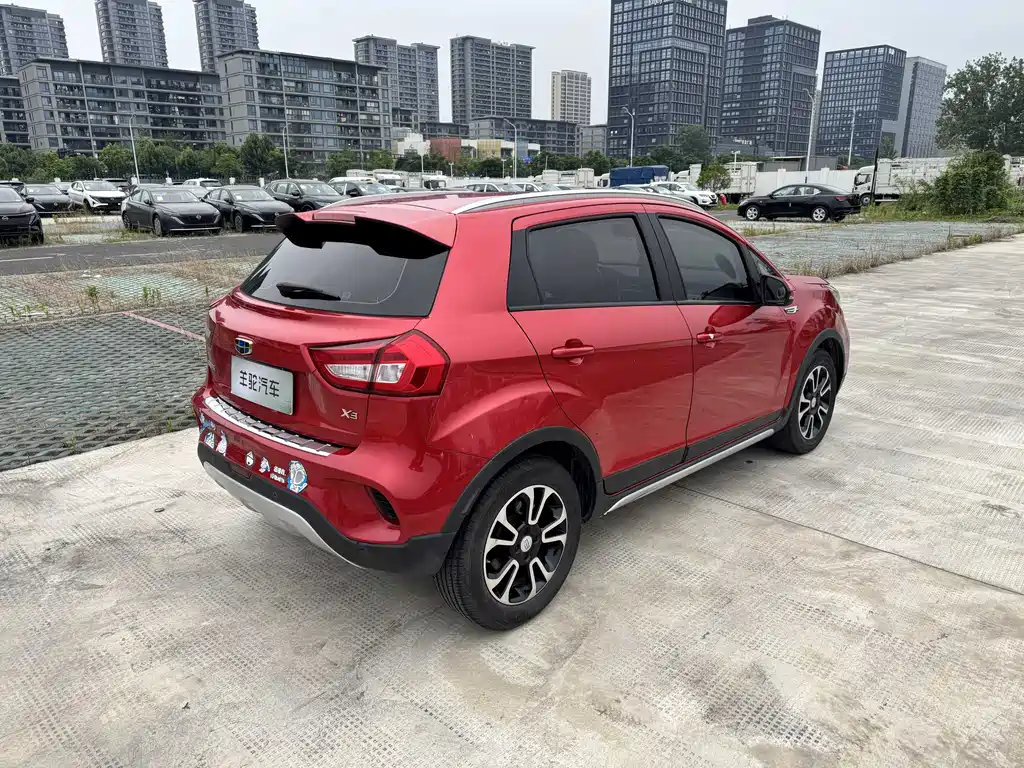 Geely Vision X3 2018 — фото 10