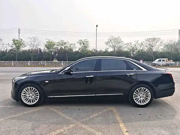 Cadillac CT6 2021