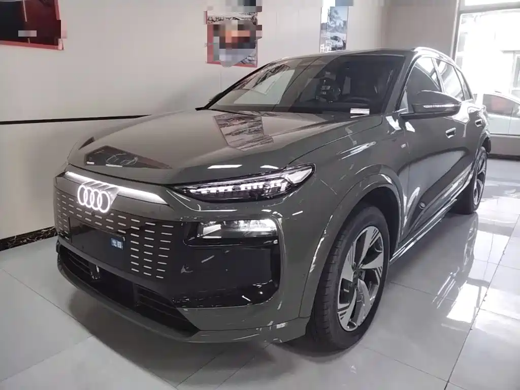 Audi Q6L E-Tron 2026 — фото 2
