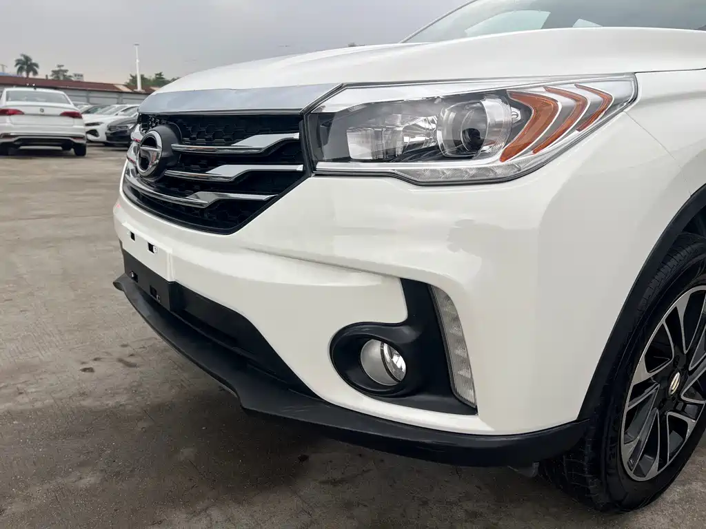 GAC Motor Trumpchi GS4 2016 — фото 16