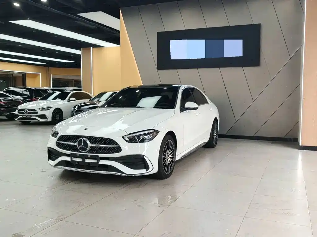 Mercedes-Benz C-Class 2023 — фото 1