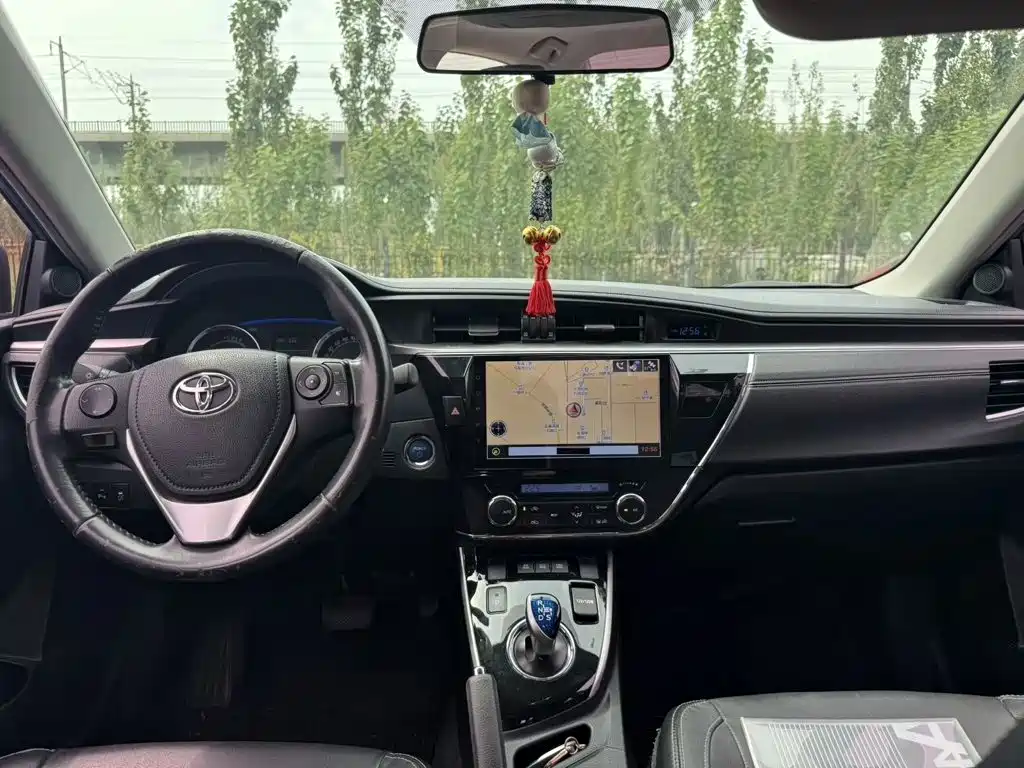 Toyota Corolla 2016 — фото 7