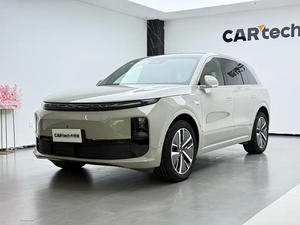 Li Auto Li L6 2025