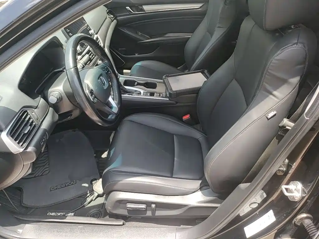 Honda Accord 2019 — фото 15