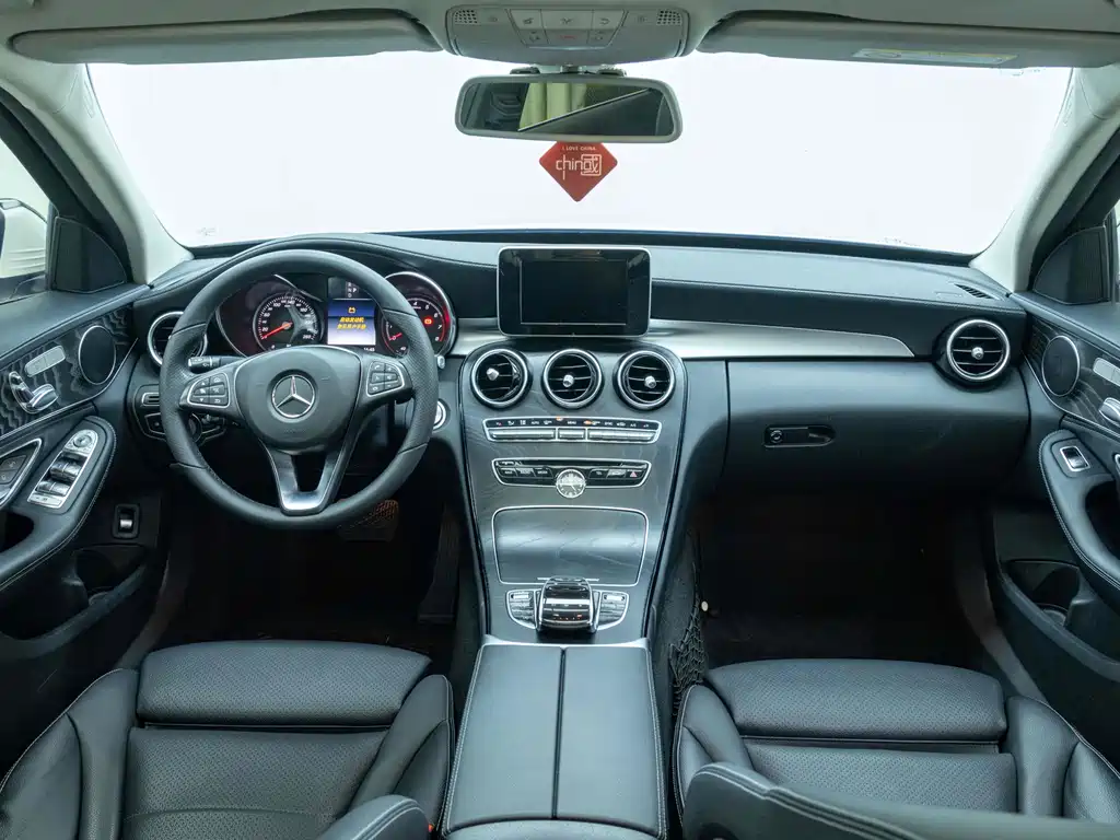 Mercedes-Benz C-Class 2018 — фото 8