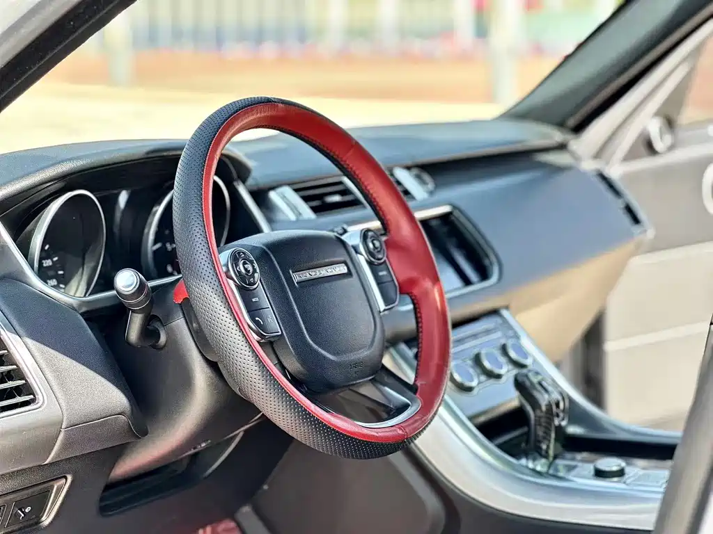 Land Rover Range Rover Sport 2016 — фото 11