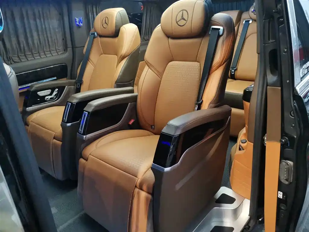 Mercedes-Benz Vito 2023 — фото 17