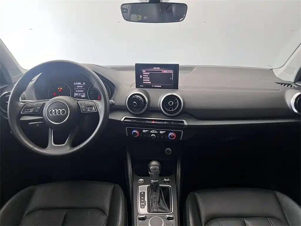 Audi Q2L 2022