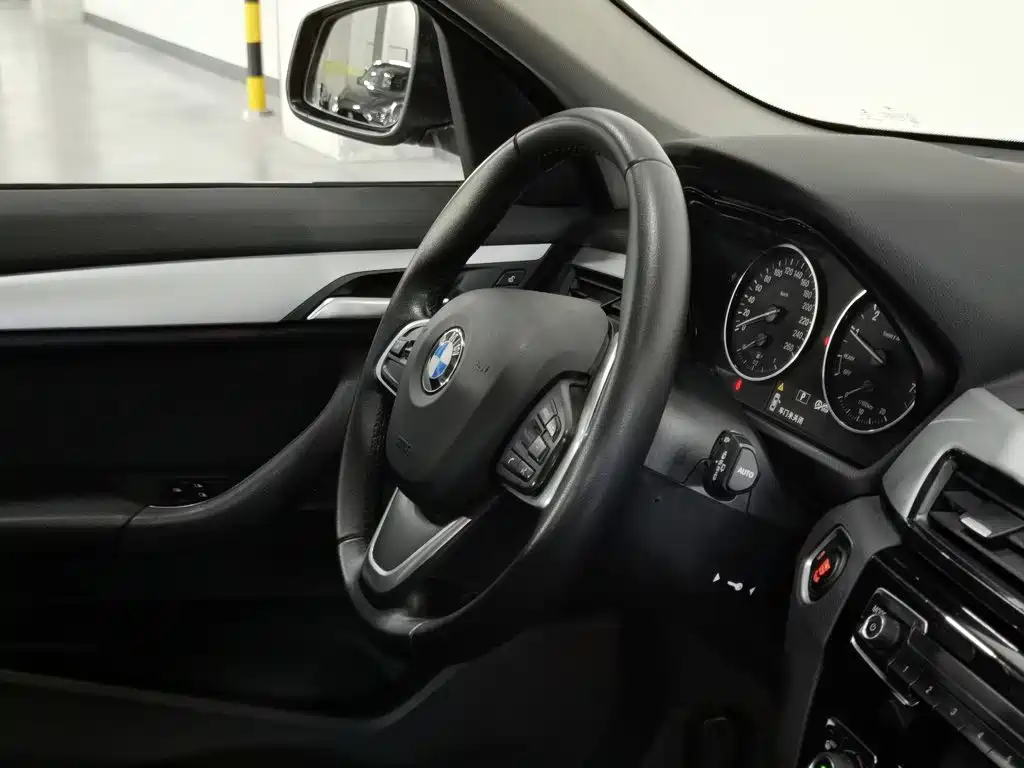 BMW X1 2018 — фото 22